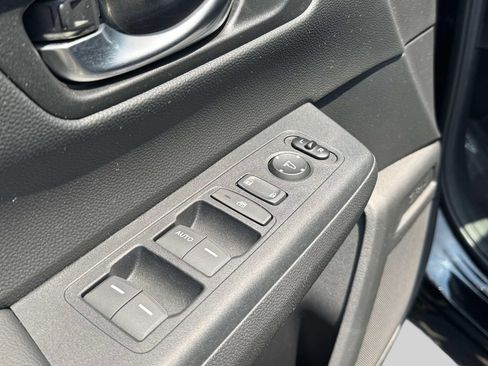 Used 2025 Honda CR-V LX image 26