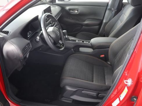 Used 2024 Honda HR-V Sport image 18
