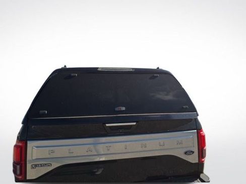 Used 2015 Ford F150 Platinum w/ Equipment Group 701A Luxury image 4