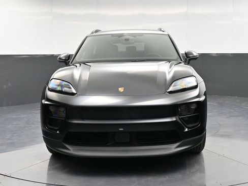 New 2026 Porsche Macan 4 Electric AWD/4WD image 11