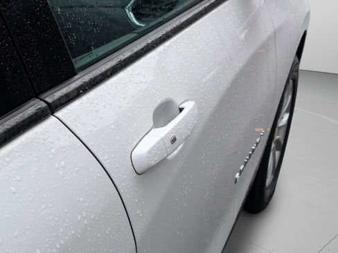 Used 2019 Chevrolet Equinox LS image 27