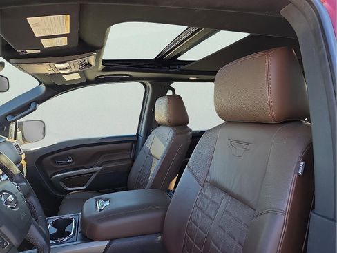 Used 2021 Nissan Titan Platinum Reserve w/ Moonroof Package image 13