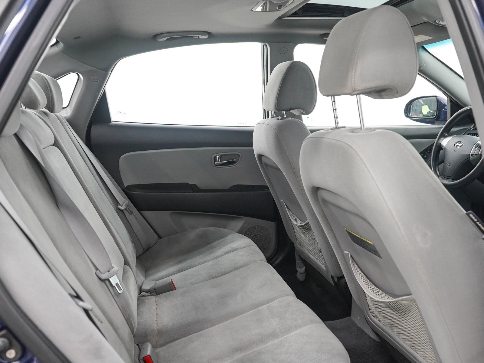 Used 2010 Hyundai Elantra GLS FWD image 12