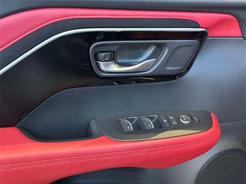 Used 2025 Acura ADX A-Spec image 11