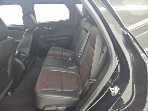 Used 2022 Chevrolet Blazer RS w/ Enhanced Convenience Package image 3
