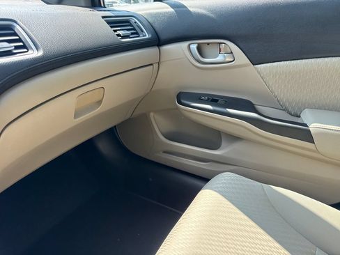Used 2014 Honda Civic LX image 17