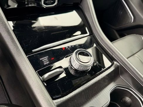 New 2026 Jeep Grand Cherokee Limited w/ Luxury Tech Group II image 10