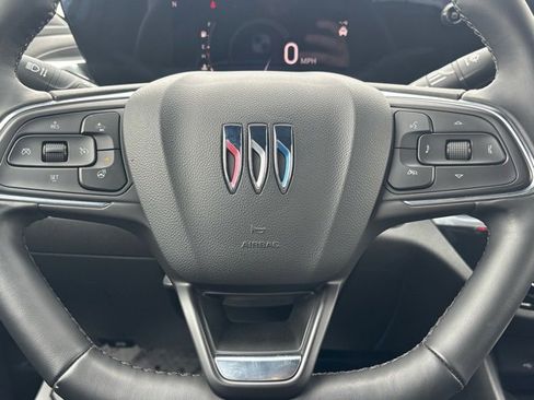 Certified 2024 Buick Envista Sport Touring w/ Convenience I Package image 18