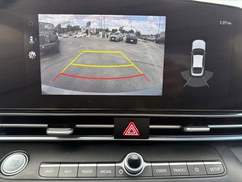 Used 2023 Hyundai Elantra Limited w/ Cargo Package FWD image 28