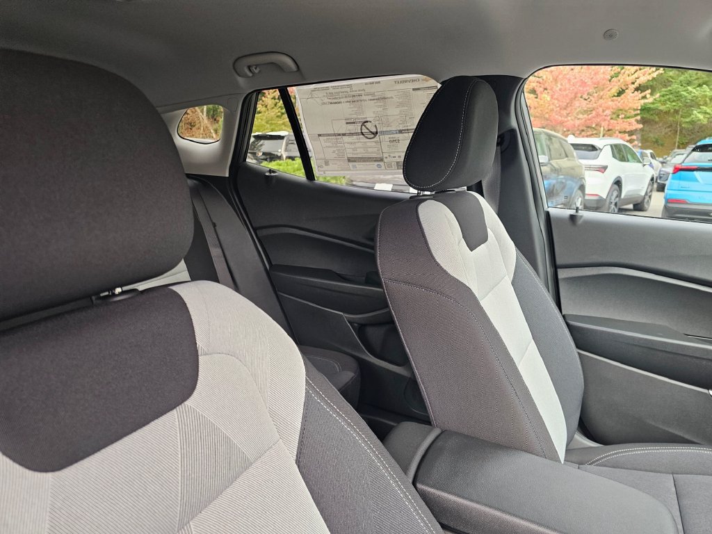 New 2026 Chevrolet Trax LS FWD image 10