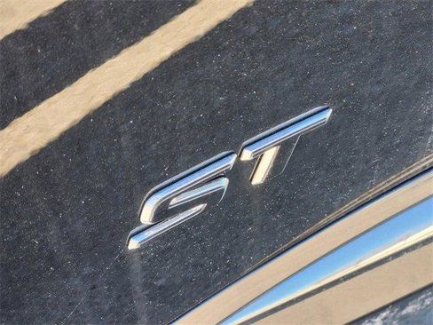 New 2025 Buick Envision Sport Touring image 8