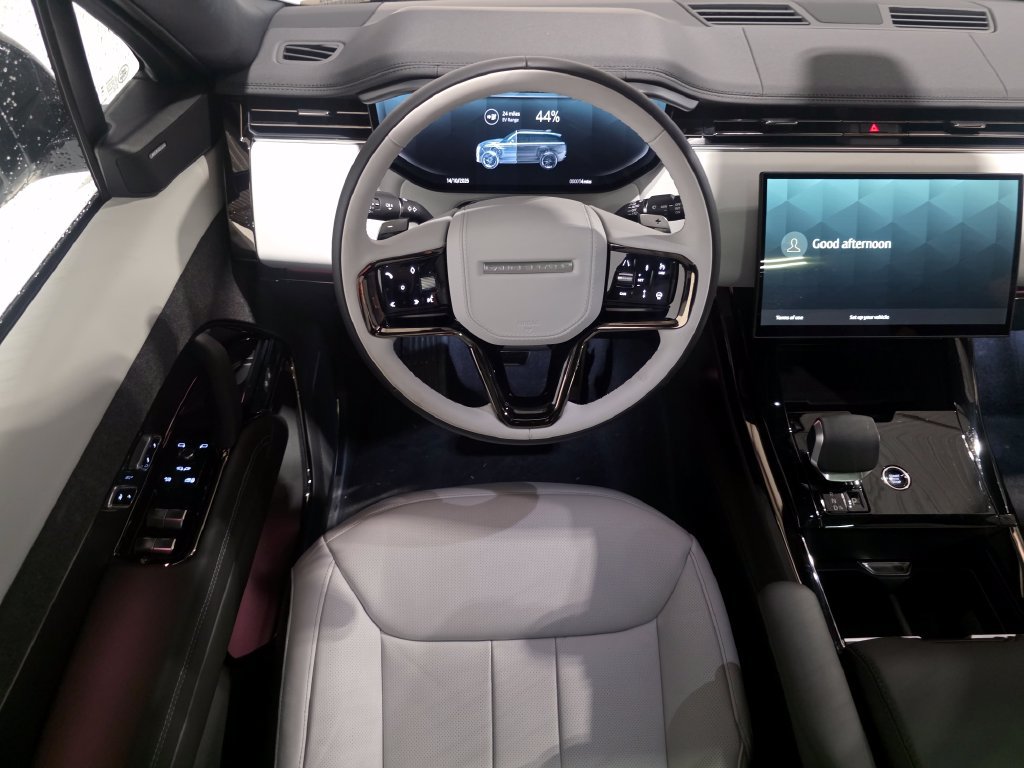 New 2027 Land Rover Range Rover Sport Battersea AWD/4WD image 16