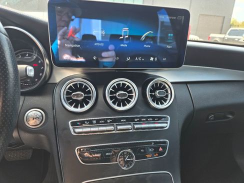 Used 2018 Mercedes-Benz C 300 Sedan image 11
