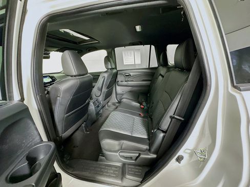 Used 2023 Honda Passport Elite image 27