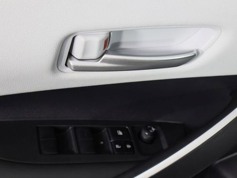 Used 2024 Toyota Corolla SE image 17