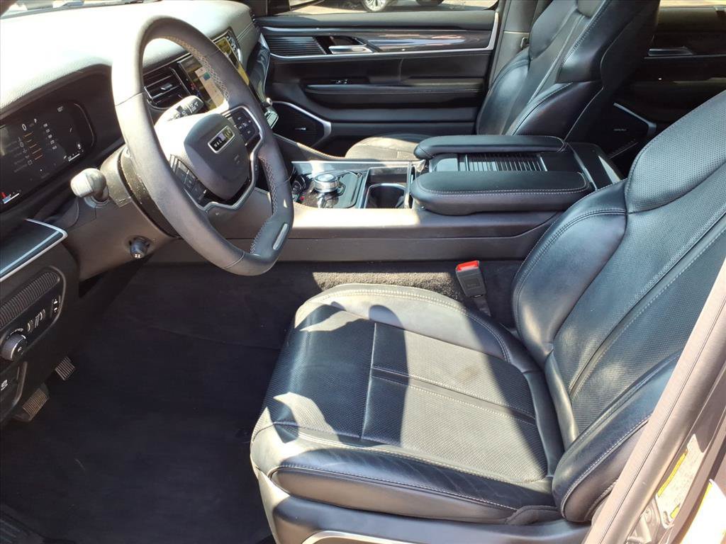 Used 2022 Jeep Wagoneer Series I w/ Convenience Group I AWD/4WD image 11