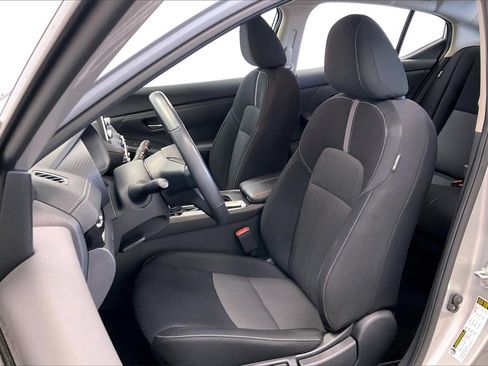Certified 2021 Nissan Sentra SV image 16