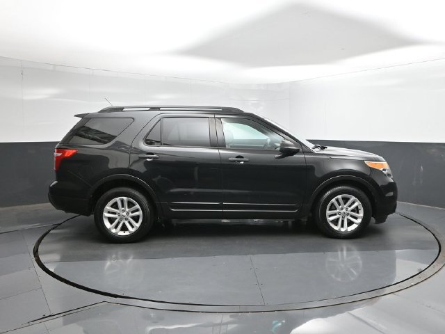 Used 2015 Ford Explorer FWD image 11