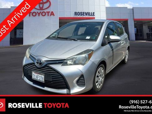 Used 2015 Toyota Yaris L FWD image 1