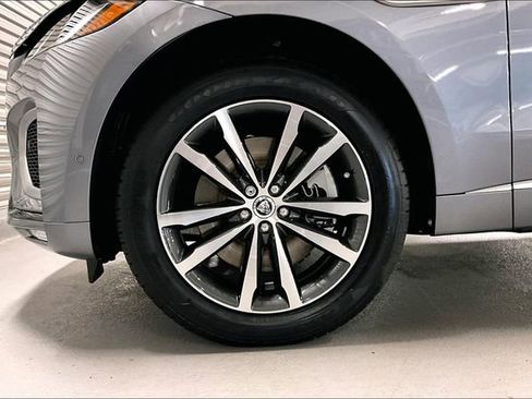 New 2026 Jaguar F-PACE R-Dynamic S image 10