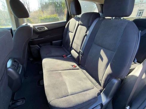 Used 2015 Nissan Pathfinder SV w/ Cargo Package image 19