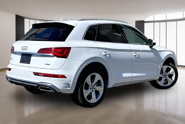 Used 2024 Audi Q5 2.0T Premium Plus w/ Premium Plus Package AWD/4WD image 5