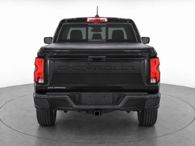 Used 2025 Chevrolet Colorado W/T w/ Advanced Trailering Package RWD image 7
