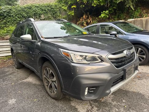 Used 2022 Subaru Outback Touring AWD/4WD image 1
