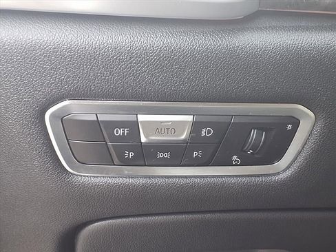 Used 2023 BMW X5 xDrive40i w/ M Sport Package image 6