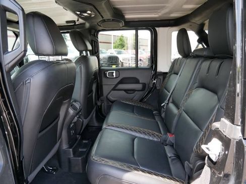 Used 2021 Jeep Wrangler Unlimited Sahara AWD/4WD image 17