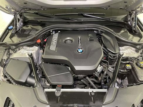 Used 2018 BMW 530i xDrive image 19