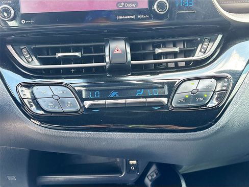 Used 2019 Toyota C-HR Limited FWD image 15