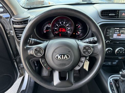 Used 2017 Kia Soul w/ Convenience Package FWD image 18