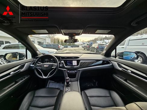 Used 2024 Cadillac XT6 Premium Luxury image 25