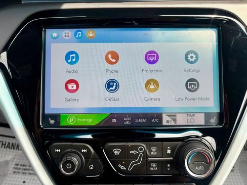 Used 2021 Chevrolet Bolt Premier w/ Infotainment Package FWD image 26