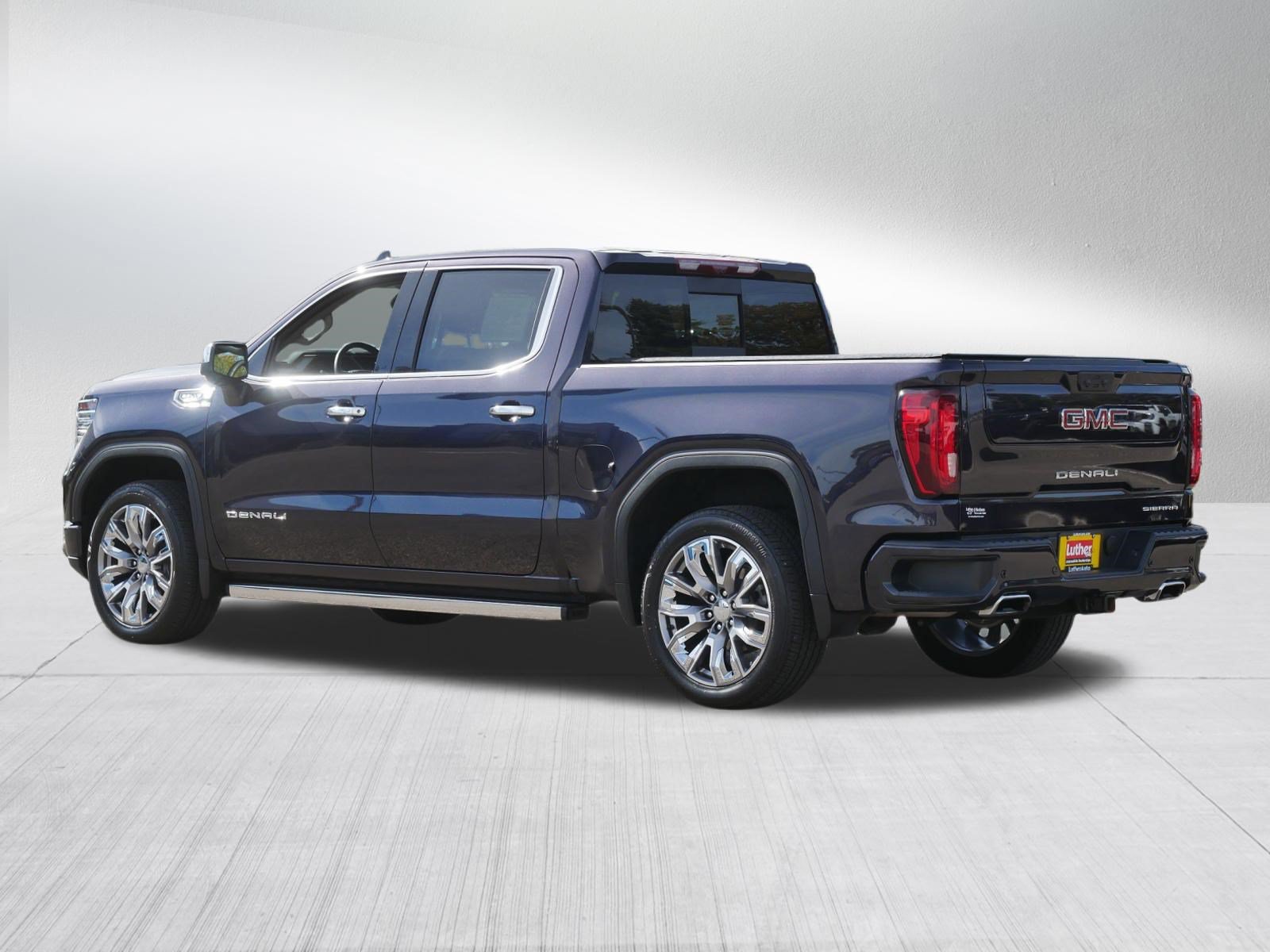Used 2024 GMC Sierra 1500 Denali w/ Denali Reserve Package AWD/4WD image 5