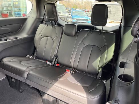 New 2026 Chrysler Voyager LX image 14
