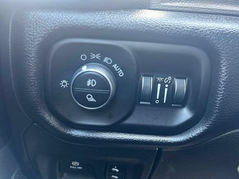 Used 2020 RAM 1500 Laramie AWD/4WD image 19