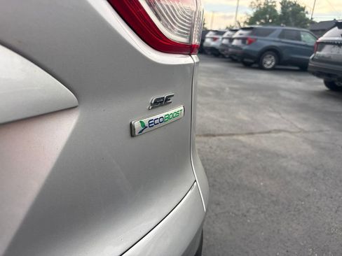 Used 2014 Ford Escape SE w/ Equipment Group 201A FWD image 11