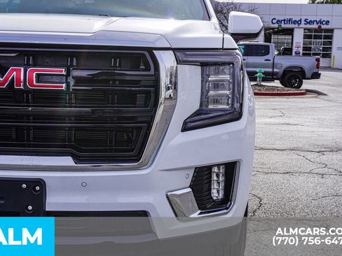 Used 2024 GMC Yukon SLE w/ LPO, Floor Liner Package image 18