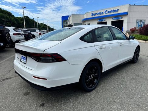 New 2025 Honda Accord SE image 6
