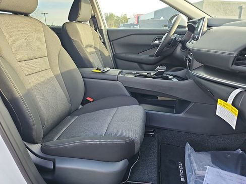 New 2026 Nissan Rogue SV FWD image 14