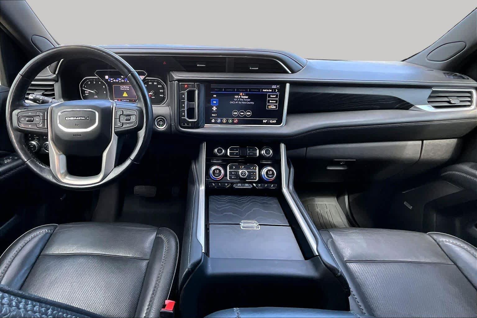 Used 2021 GMC Yukon Denali w/ Denali Ultimate Package AWD/4WD image 14