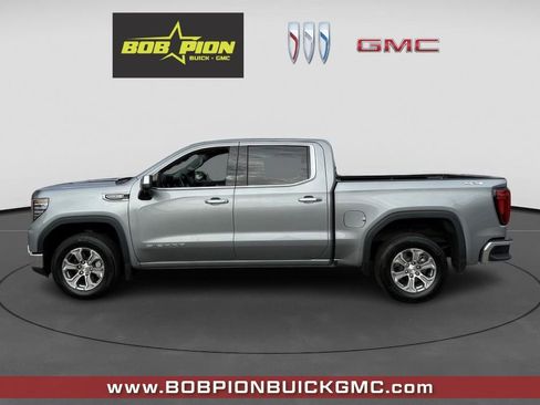 Certified 2025 GMC Sierra 1500 SLT image 3