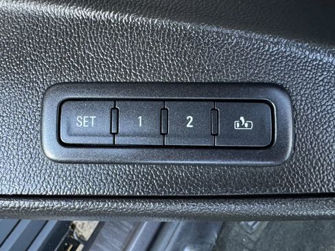 Used 2016 Chevrolet Tahoe LTZ RWD image 45