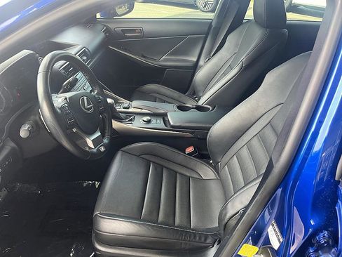 Used 2018 Lexus IS 300 F Sport w/ F Sport Package image 13