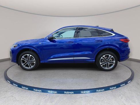 Certified 2025 Audi Q5 Premium w/ Convenience Package image 9