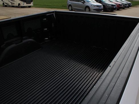 Used 2025 Chevrolet Silverado 1500 LT w/ Work Truck Package AWD/4WD image 9