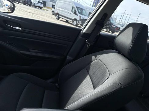 Used 2025 Nissan Altima 2.5 SV image 20