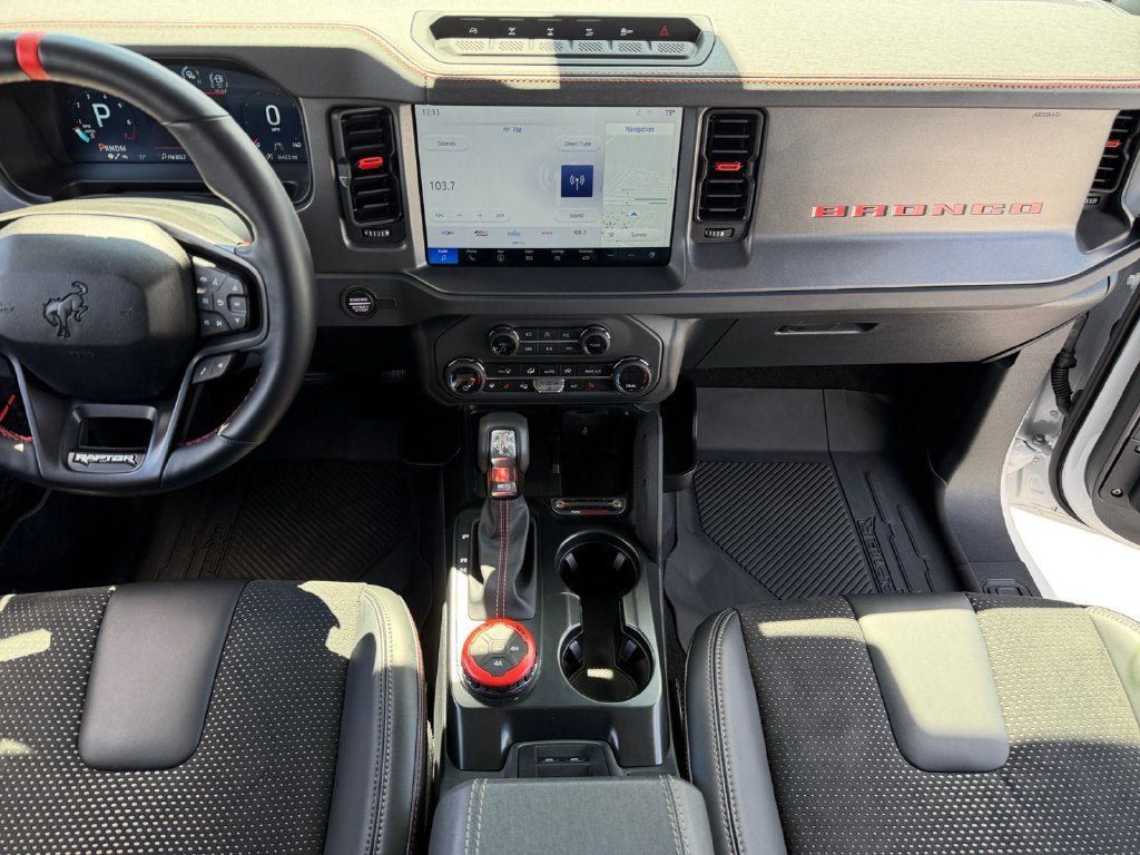 Used 2025 Ford Bronco Raptor AWD/4WD image 13